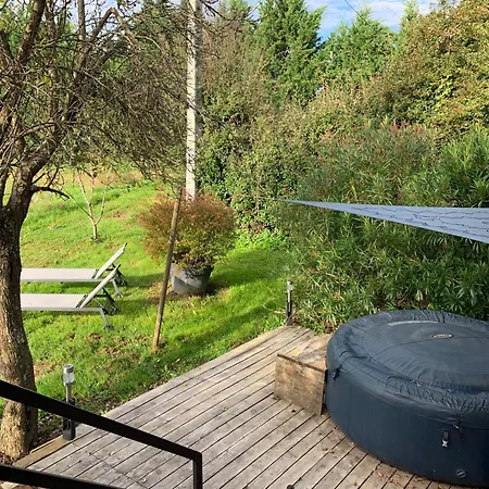 La Roulotte De Plajoulet ゲストハウス