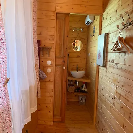 La Roulotte De Plajoulet *