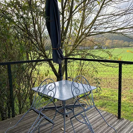 Πανσιόν La Roulotte De Plajoulet *